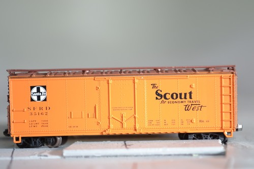 57009 Escala N CON COR FRIGORÍFICO CAR ATSF SF SANTA FE MAP SERIES | Condition: Used