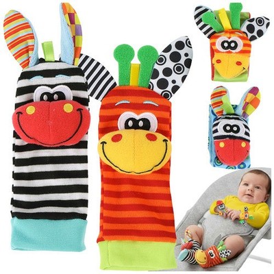 Baby Rassel Set 4tlg. Sockenrassel Handgelenkrassel Baby Spielzeug Fußfinder