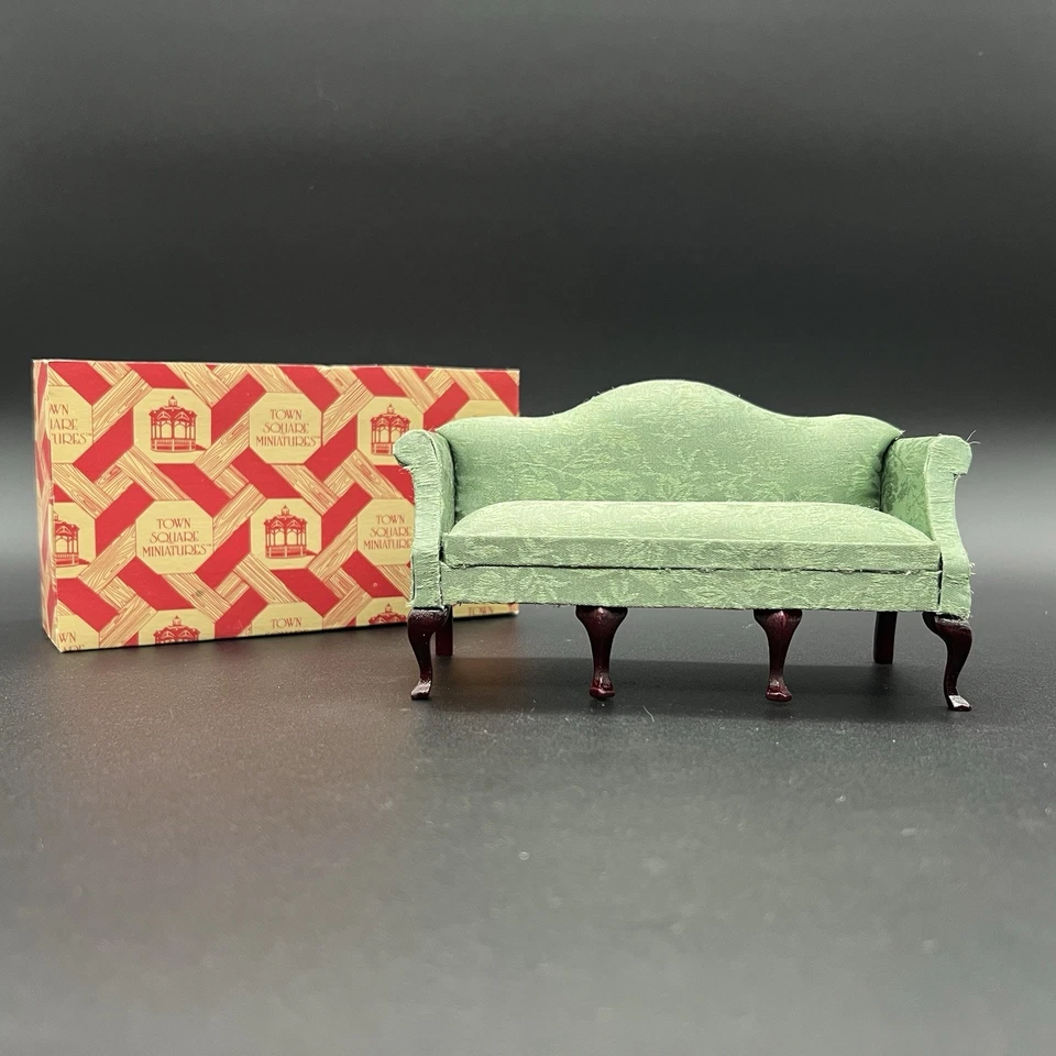 Набор из 4 предметов для гостиной Town Square Miniatures T3138 зеленая дамасская обивка с коробкой - Изображение 4 из 4