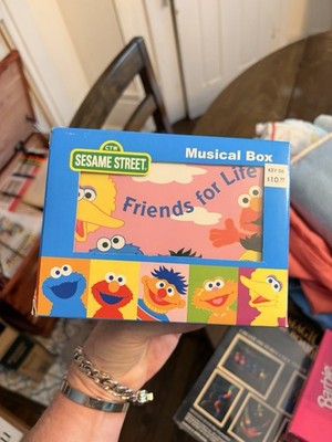 Sesame Street Musical Box Big Bird Elmo Grover Ernie Zoe Collectible NEW