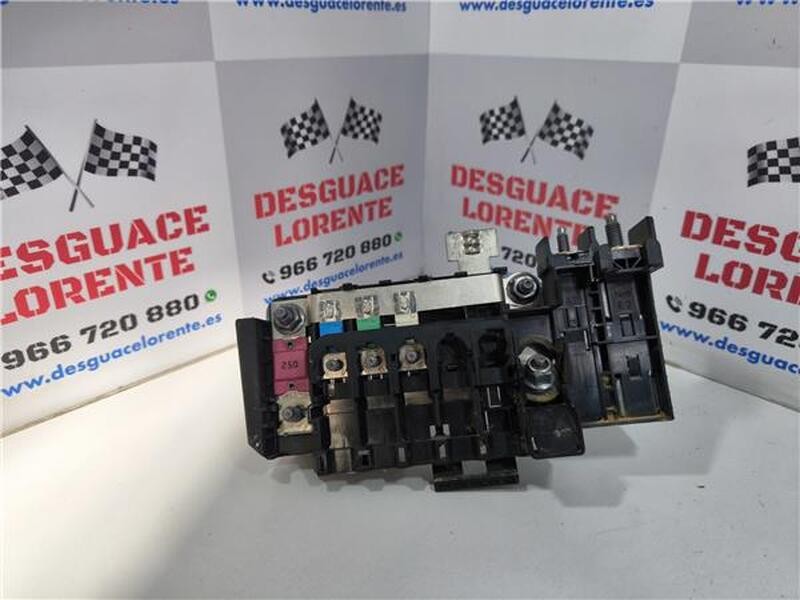 A2465402050 fuses Mercedes CLA CLASS BM 117 2013 263138