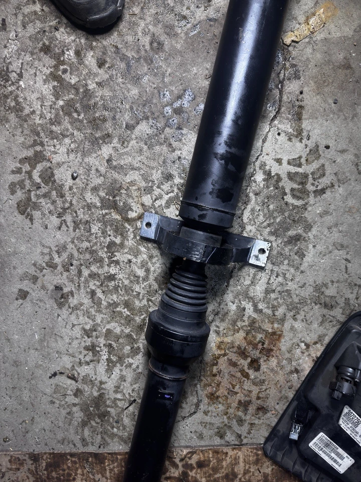 OEM 2015 To2023 Dodge Charger Scat Pack 392 6.4L Drive Shaft 68546850AA 18k Mi - Image 3 of 4