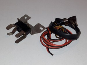 Lautsprecherkabel mit Stecker (Chassis) aus Nordmende Parsifal Z170