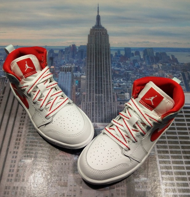 nike air jordan 1 mid university red