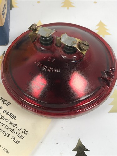 GE Tractor Combo Tail Work Light Sealed Beam Red Back 4-1/2" 12 Volt 4409X - Picture 3 of 4