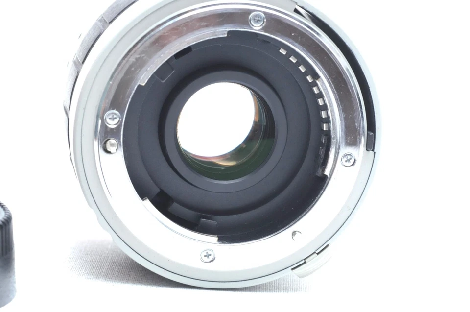 Lente teleconversor Tamron 2X 300F-FNS SP AF para Nikon montagem F cinza - Imagem 4 de 4