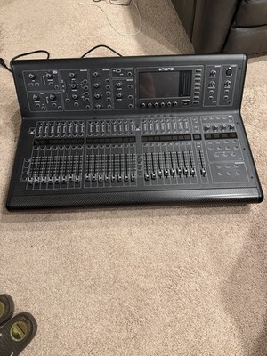 Midas M32 LIVE Digital Mixer