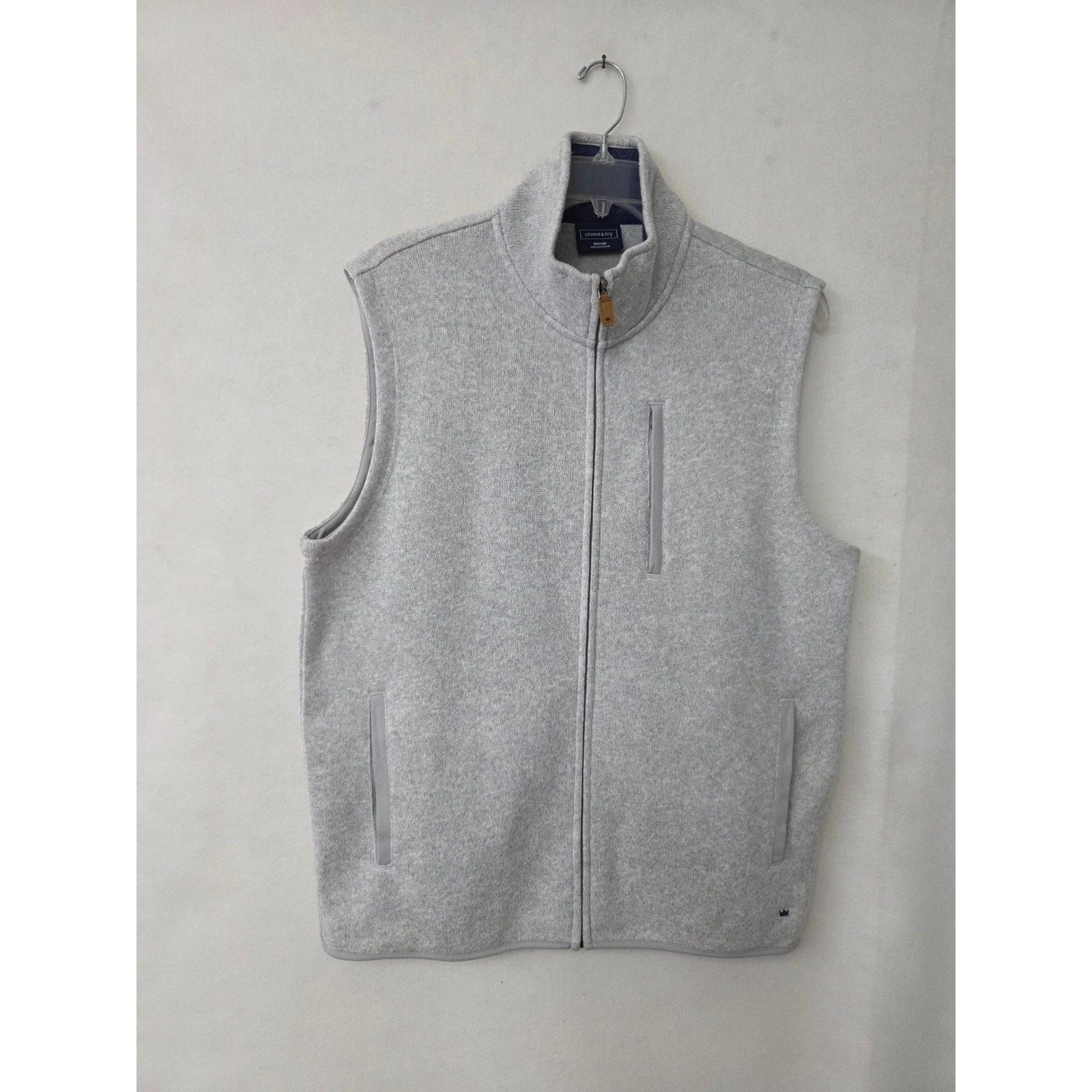 Crown & Ivy Sweater Fleece Vest Mens Medium Gray Full Zip Mock Neck Pockets