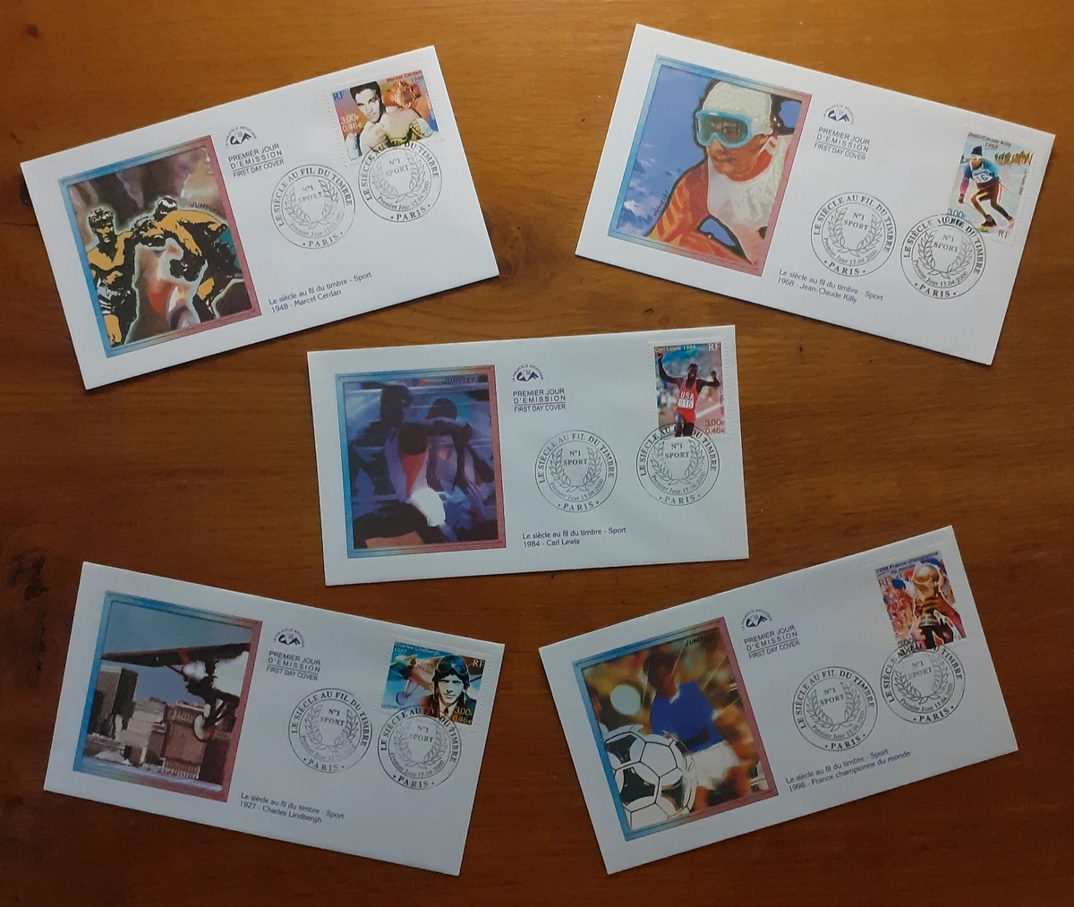 France 1984/1989 - Lot Dans 2 Gros Classeurs De FDC Illustrés Enveloppes Luxe Sur Soie 1er Jour D Emission Avec Poste Semeus Qq Monaco Voir Photos Descriptif