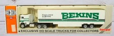 Con-Cor 0004-001048 1048, Tractor & Moving Van Trailer, Bekins Moving, HO Scale