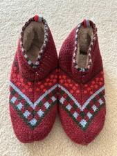 Bombas Red Fair Isle Patterned Gripper Slippers Sz Medium