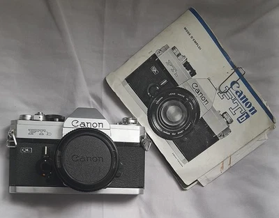 Appareil photo Canon T50, reflex argentique, objectif Cosina 70 × 210