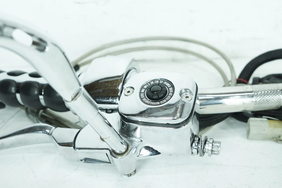 09 Harley Sportster XL1200 C Custom OEM Handlebars Left Right Switches Controls - Image 4 of 4