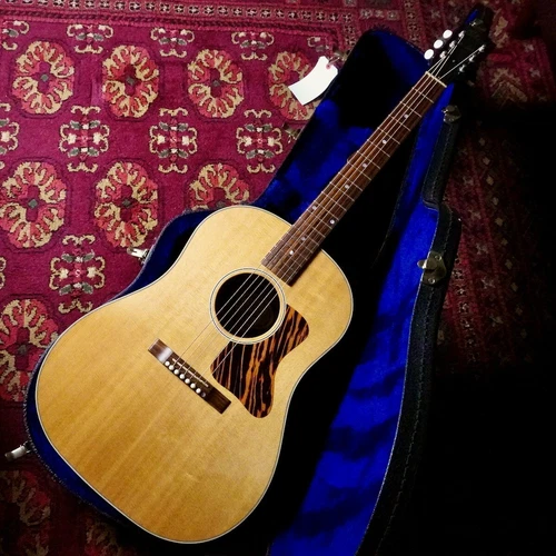 Gibson J-35 Natural w LR Baggs Element 2013 Acoustic Electric Guitar