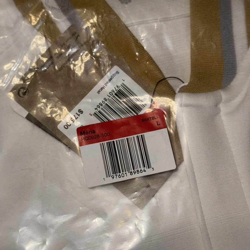 Boston Celtics Nike NBA Champions Banner On-Court Showtime Warm-Up Jacket Sz Lg - Image 4 of 4