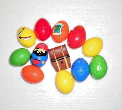 One Dozen Pirates Fillible Regular Size Colored Plastic Easter Eggs & Chest New