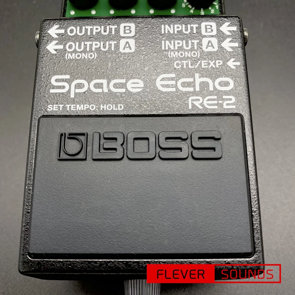 Boss RE-2 Space Echo Guitar Effects Pedal Echo Delay Reverb Genuine Products