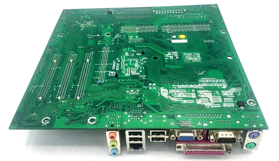 FIC K8M-800M MOTHERBOARD 53-81682-35 + 2 GHz AMD SEMPRON 3300 CPU SDA3300AI02BX - Image 3 of 3