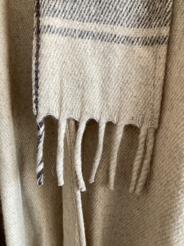 Vintage Wool Alpaca Poncho Wrap Peru Cape W/ Attached Scarf Peruvian EUC - Picture 5 of 10