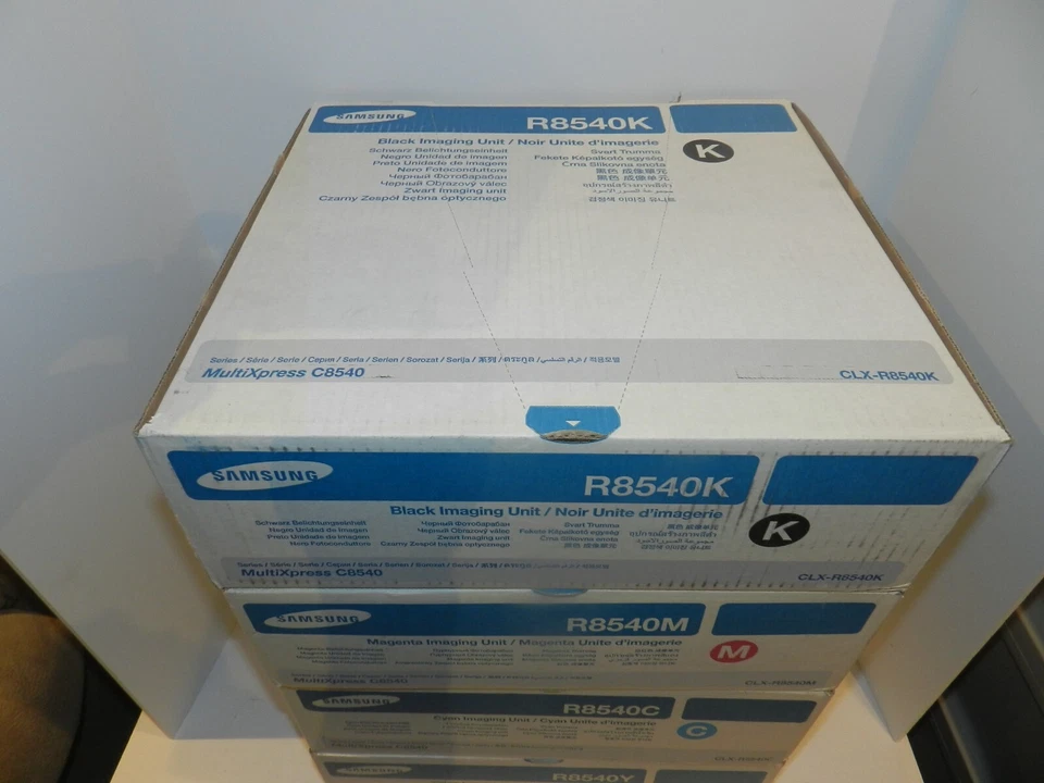 Juego de 4 Unidades de Imagen GENUINAS SAMSUNG CLX-8540 CLX-R8540 NUEVAS EN CAJA Negro Cian M Y Foto 2 de 3