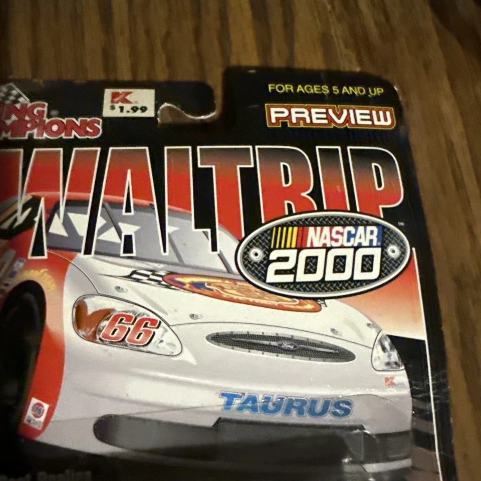 NASCAR 2000 Racing Champions Darrell Waltrip 66 Diecast Modelo 701028 Foto 2 de 3