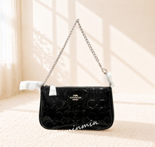 NWT Coach Nolita 19 In Signature Leather With Heart Charm CDY97