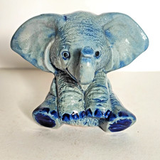 Eléphant assis Poterie Grès