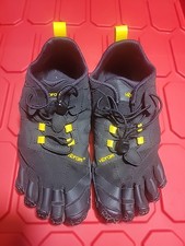 Vibram V-Trail FiveFingers 19W7601- Womens 6.5-7 Black Trail Running Shoes.