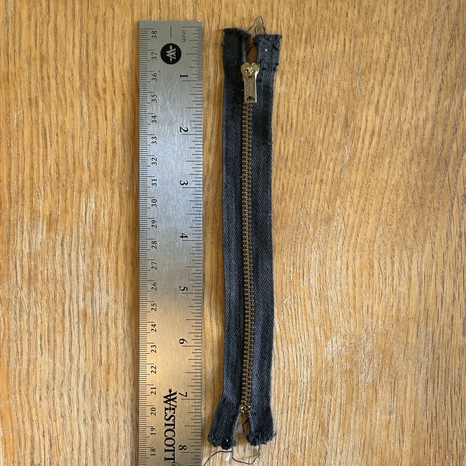 DE COLECCIÓN 40s 50s GRIPPER CREMALLERA Scovill RARO Extremo Cerrado No.4 7-3/4” Metal Latón NEGRO Foto 3 de 4