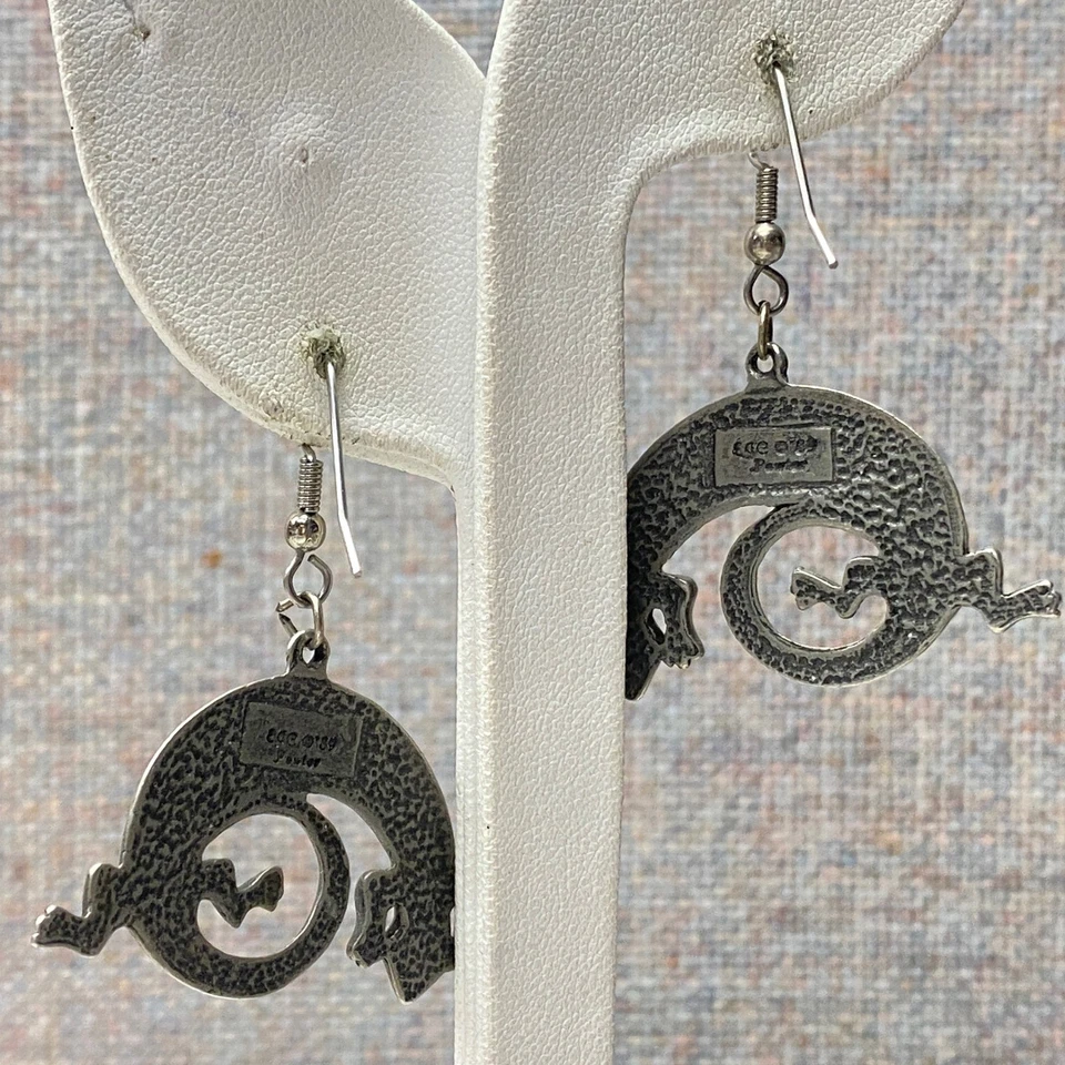 Винтажные оловянные серьги-гекконы с ящерицей серебристые висячие старые деньги капсула природа - Изображение 4 из 4