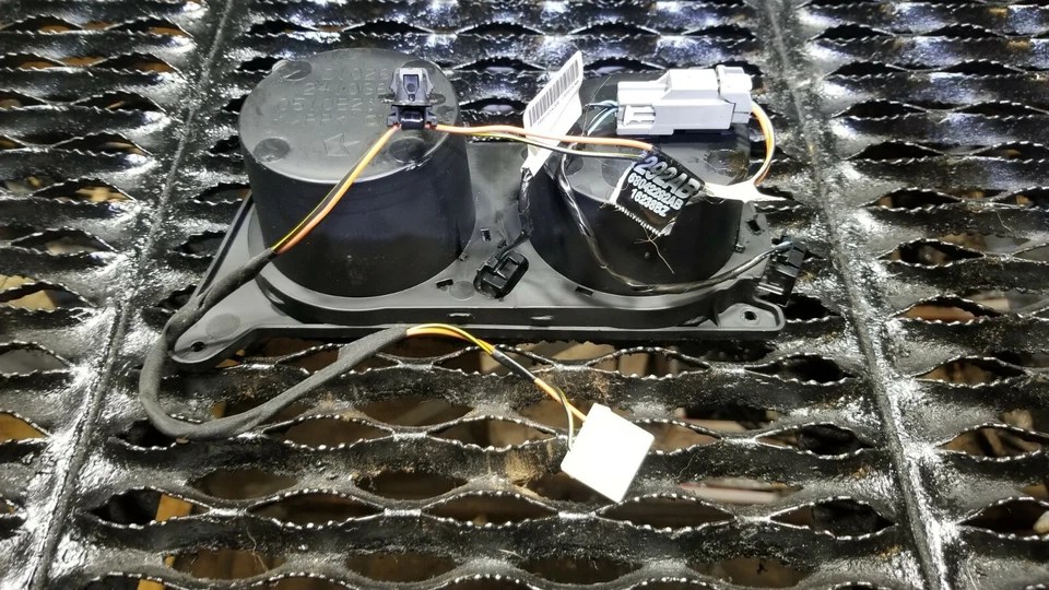 12 13 14 15 16 JEEP PATRIOT CONSOLA DELANTERA PORTAVASOS (ILLUM.W/WIRE) OEM Foto 2 de 4