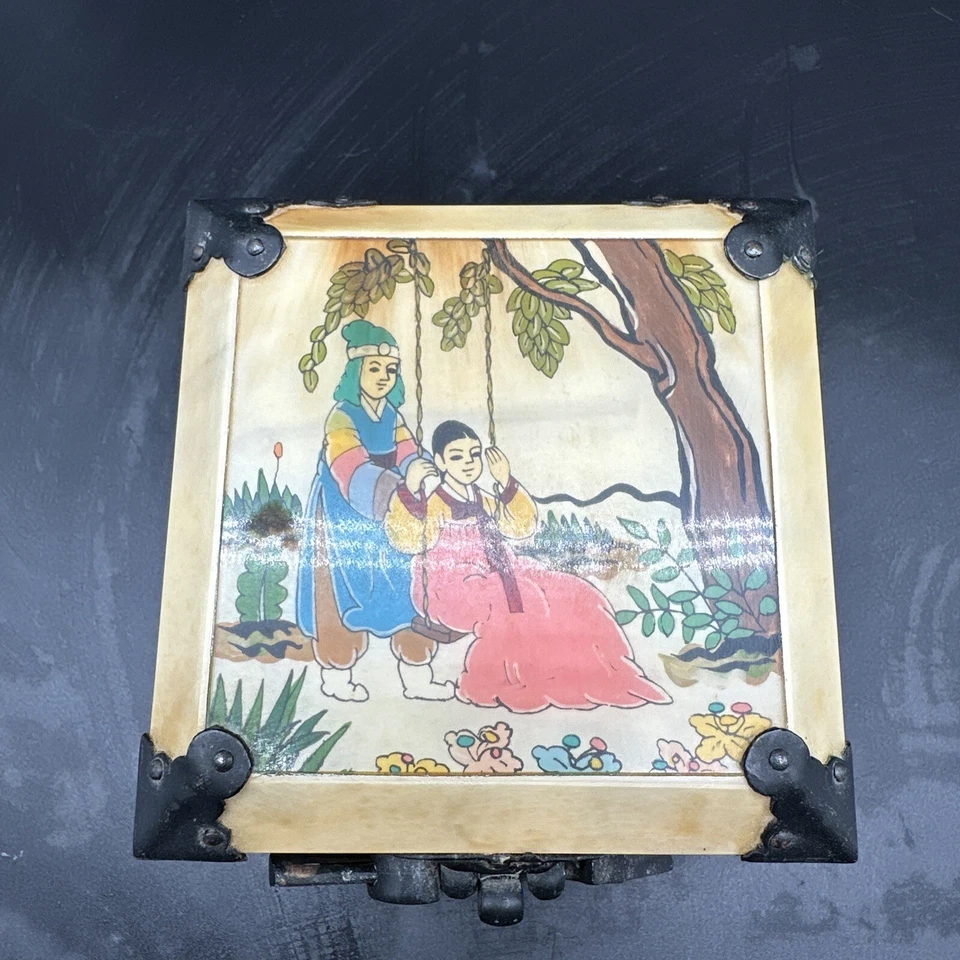 Caja de bronce de madera de cuerno de buey pintado al revés - Hwagak Haem vintage coreano - cerradura y llave Foto 2 de 4