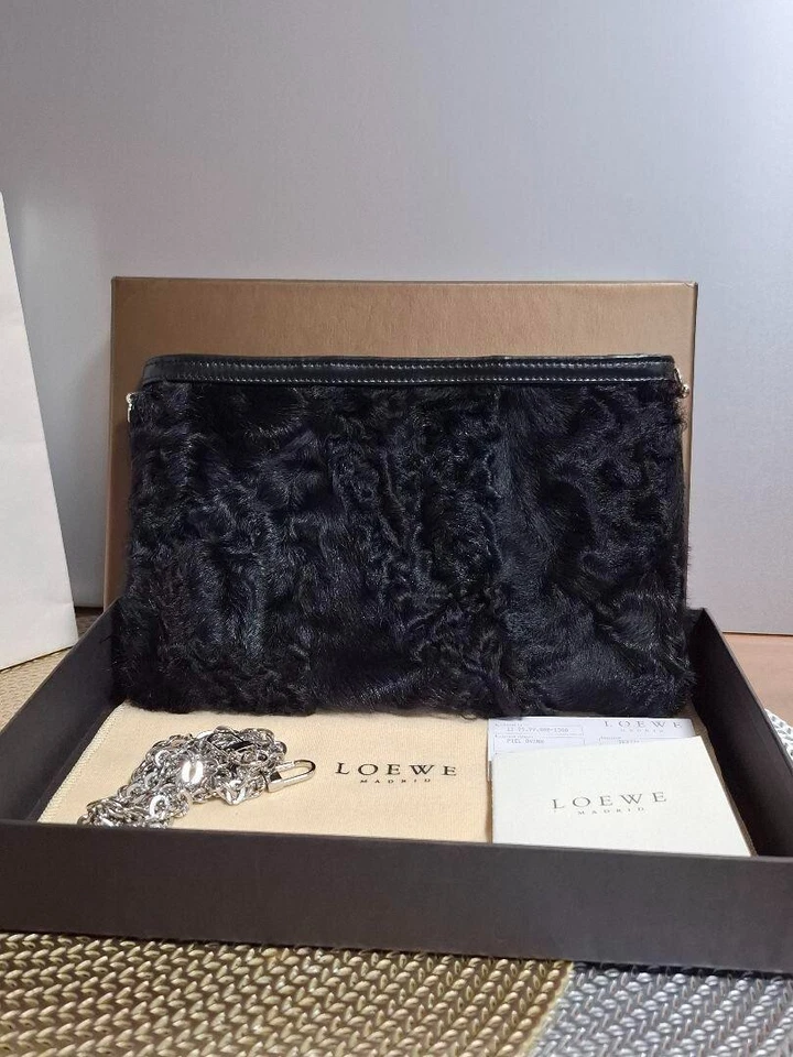 LOEWE Black Fur clutch bag Crossbody chain leather used with Box - Изображение 4 из 4