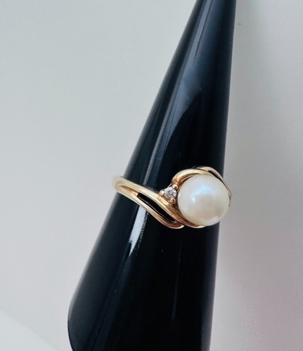 Estate Solid 10K Yellow Gold 6mm Freshwater Pearl .05ctw Diamond Ring sz 7, 2.6g - Picture 3 of 17