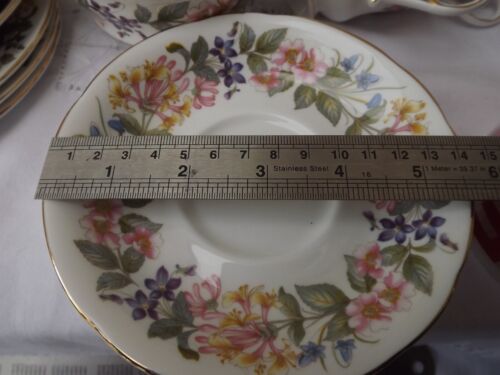 Paragon "Country Lane" 21 piece Tea Set - Porcelain china - Made in England - Picture 11 of 18
