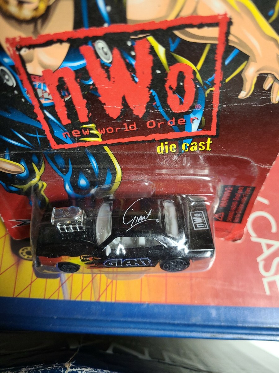 Racing Champions Street Wheels NWO Hollywood Hogan 1:64 Scale