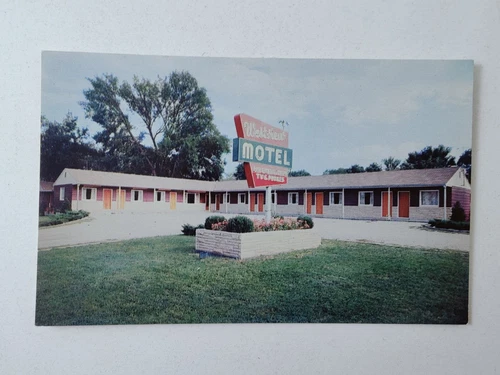 KS Vintage Postcard Lawrence Westview Motel Neon Sign Kansas