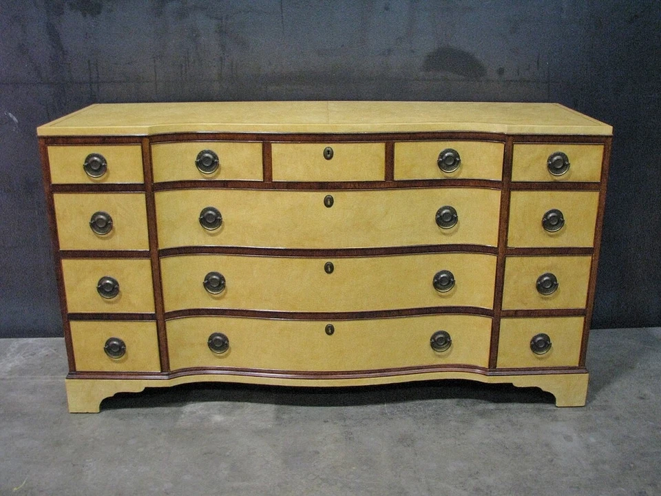 Immaculate Vintage Kittinger Solid Mahogany Chippendale Style 12 Drawer Dresser - Image 2 of 4
