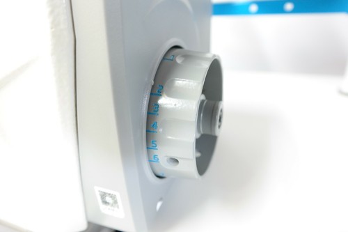Jack E4S 3 Thread Overlocker Overlocking Direct Drive Industrial Sewing Machine - Picture 6 of 6