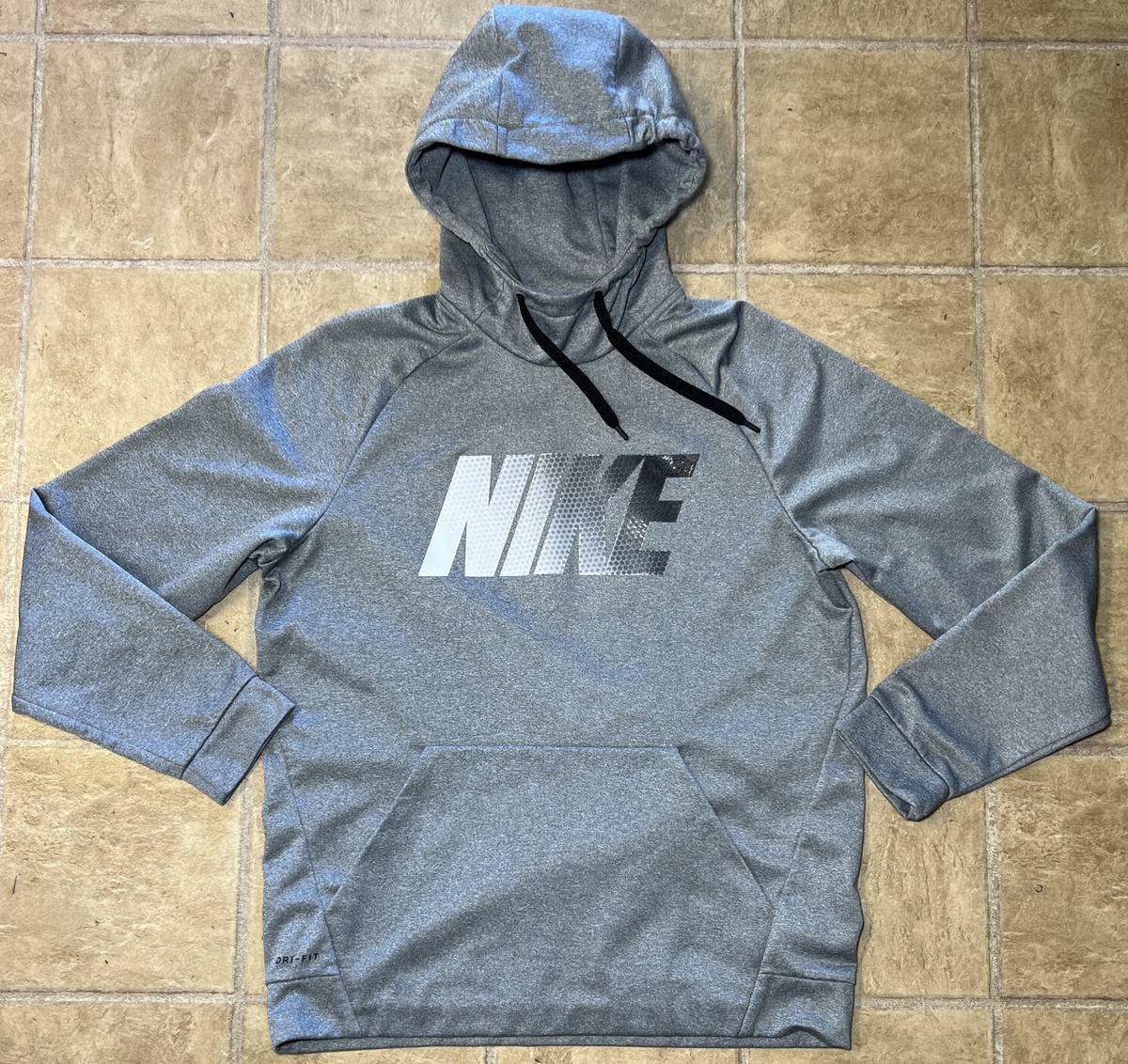 nike therma sphere hoodie