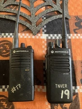 Motorola 2 way walkie-talkie