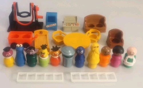 Vintage Lot Of Fisher Price Little People Sesame Street Figures With Accessories