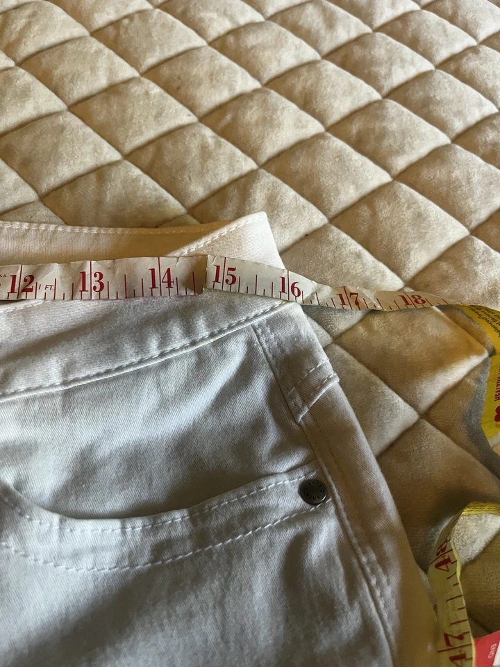 Christopher Blue Women's Jeans White Size 10 New with Tags Stretch Denim - Image 3 of 4