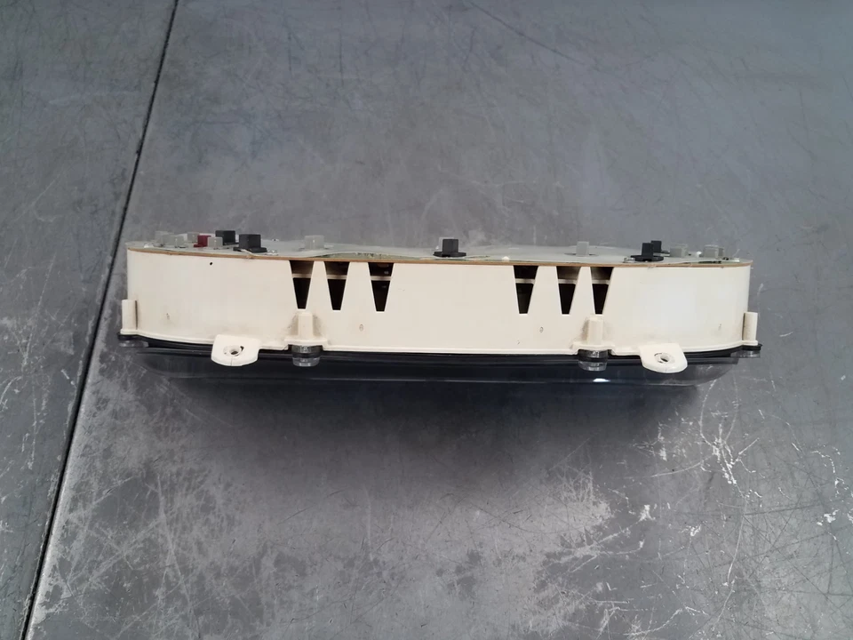 Chevy Impala SS 1996 sedán calibre Cluster #1673 Z2 Foto 3 de 4