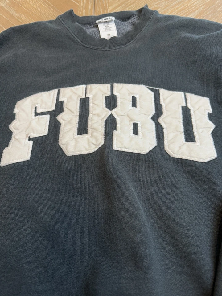 Sudadera De Colección Fubu Cuello Redondo 3D Texturizada Y2K Streetwear Para Hombre XL Foto 2 de 4