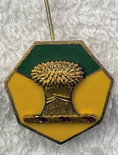 Original:  Pre war/WW2  34th Military Police  Co.  DI / DUI / crest  PB  31026