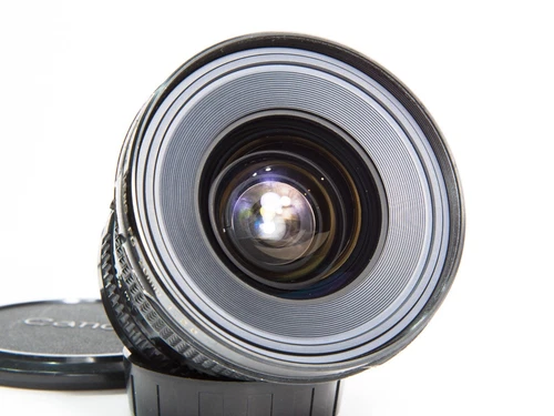 Canon FD nFD 20mm f2.8 - Excellent