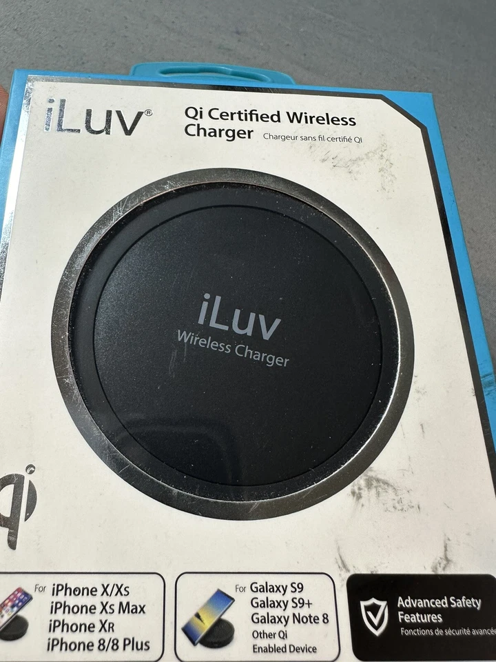 Cargador inalámbrico rápido certificado iLuv Qi iPhone, X/XS, XS Max, XR, 8/8+, Galaxy 8,9 Foto 4 de 4