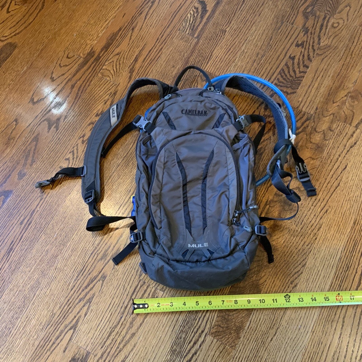 CamelBak Grey Backpack Bag Hiking Runner Lightweight Fall