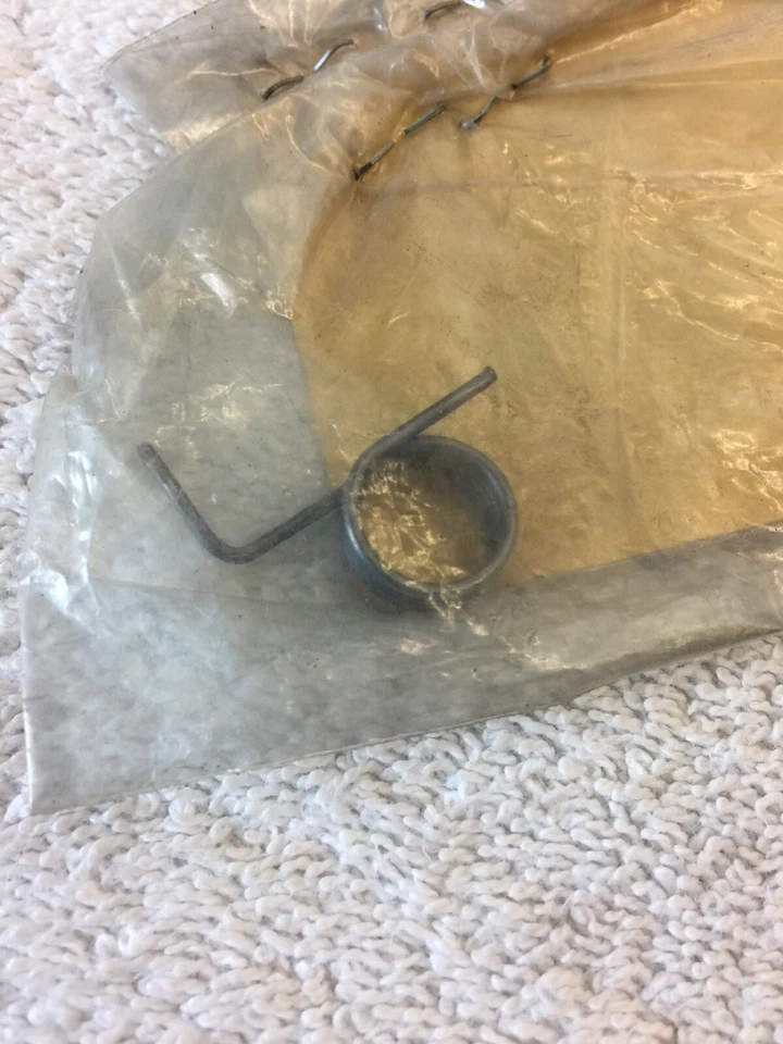 UP03210 Homelite Ryobi CS30 Trimmer Box Throttle Spring FREE SHIPPING (293) - Image 3 of 3